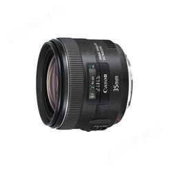 EF 35mm f/2 IS USM 是适用于风光、人像摄影和抓拍的广角定焦镜头