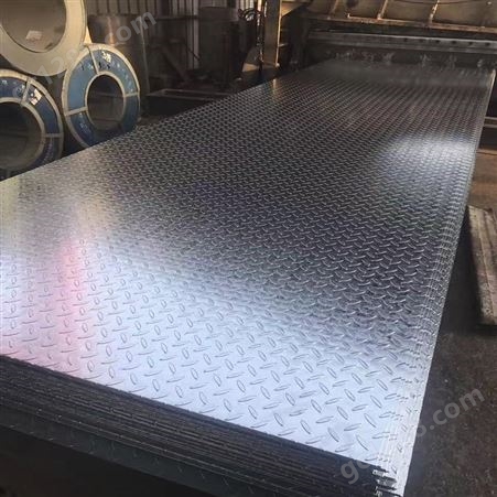 现货热镀锌花纹钢板 1.8*1000镀锌卷板 q235b防滑板定尺折弯焊接