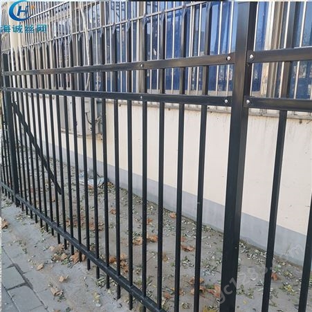 海诚定制 1.8米公园锌钢护栏 花池围栏护栏网 防攀爬围墙围栏网